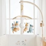 FELIX & LEO Muzička vrteška drvena