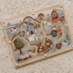 LITTLE DUTCH Magnetic Maze Mala farma - Image 3