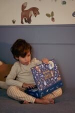 LITTLE DUTCH Lampa projektor priča - Blue FSC - Image 3