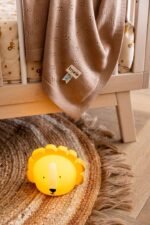 Trixie - Nocno svetlo Lav - Image 2