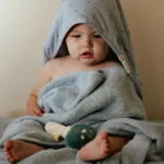 LITTLE DUTCH PEŠKIR SA KAPOM PURE DENIM BLUE - Image 4